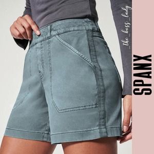 Spanx shorts Large stretch twill